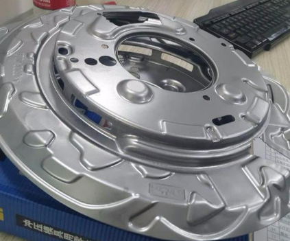 【兆恒機(jī)械】沖壓模具拉伸、成型、沖孔材料使用禁忌及折彎工藝細(xì)節(jié)處理